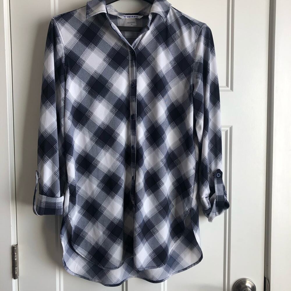 Peter Nygard button down plaid top